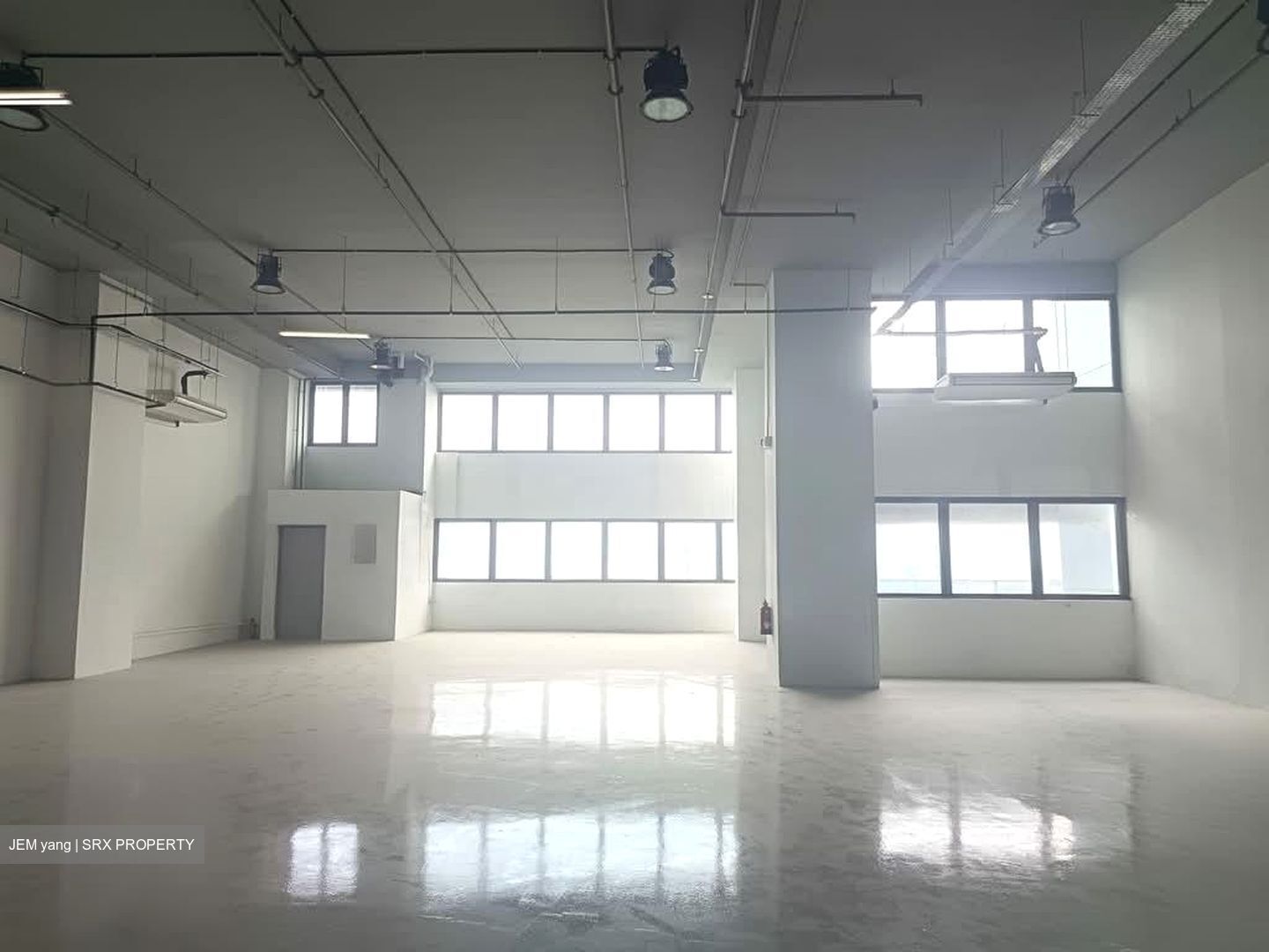 Carros Centre (D25), Factory #547234621